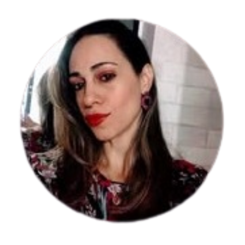 Juliana, leitora de Além do Espelho